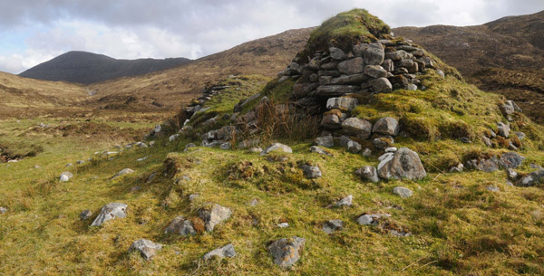 isle-of-harris-beehive-dwellings
